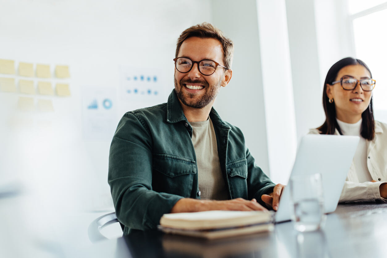 Lavoro e tempo libero. I giovani devono davvero crederci? La giusta dimensione tra due esperienze conciliabili